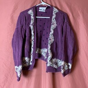 VINTAGE HAND KNIT FLORAL GRANDMA CARDIGAN